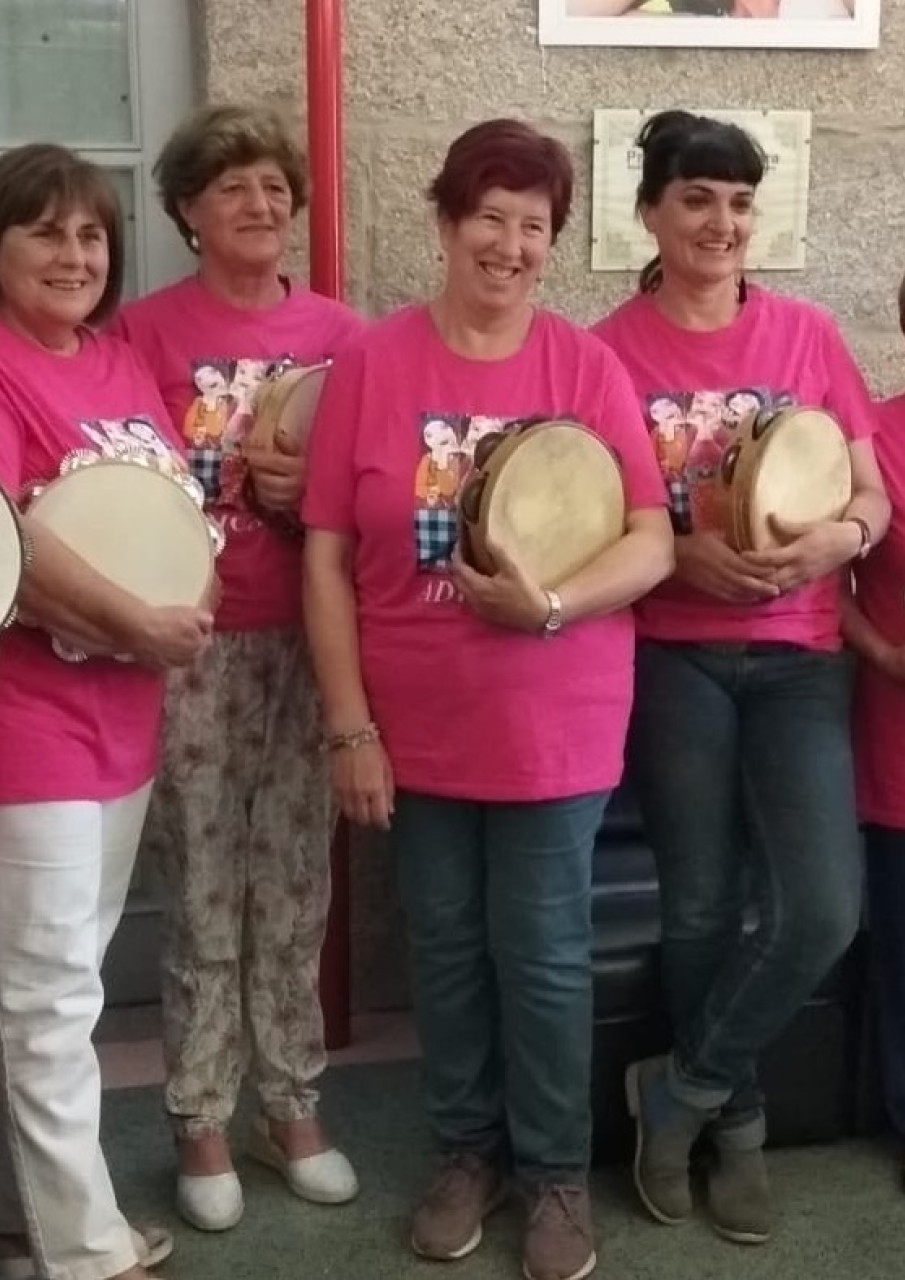 As pandeireteiras de ADICAM
